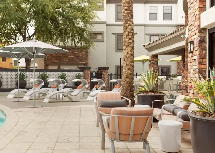 Cozysuites By The Stadium With Pool 24